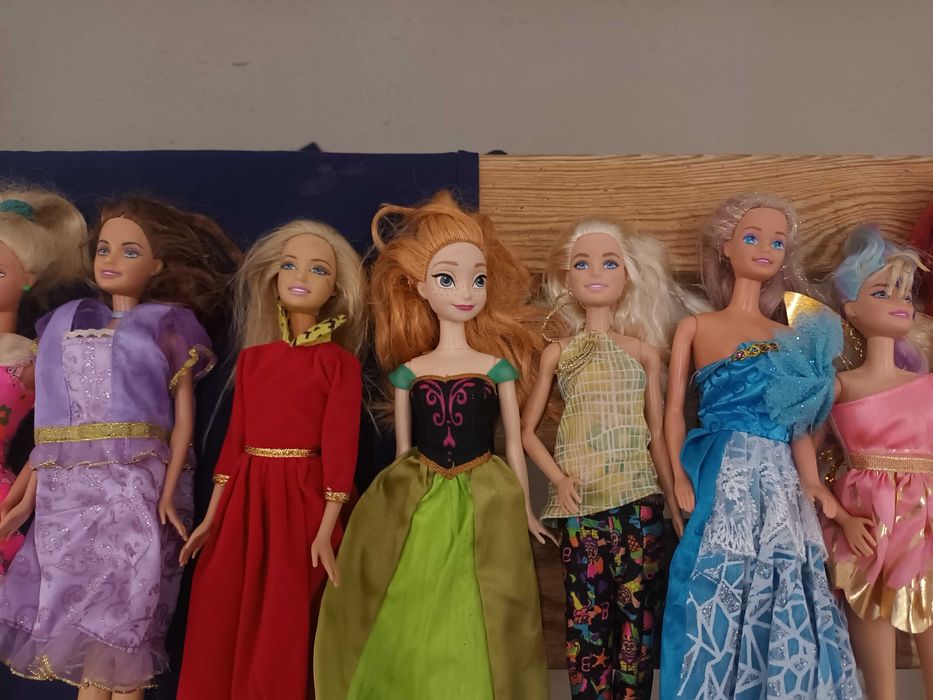 Bonecas Barbie sereia / Princesa