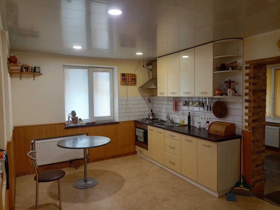 Будинок з гарним краєвидом