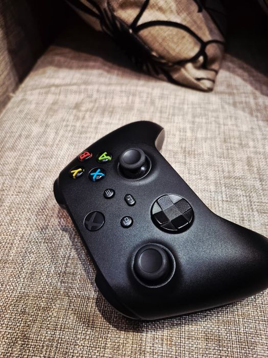 Геймпад Xbox series X/S на запчасти. С акумулятором и зарядкой