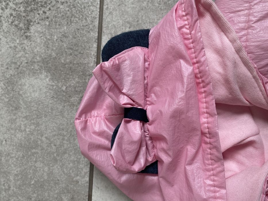 Нова жилетка для дівчинки