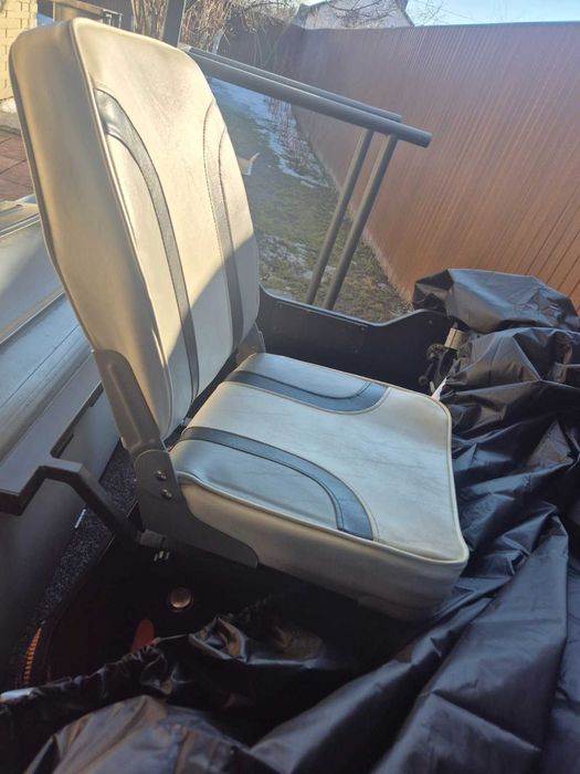 Сідушка, сидіння на пвх та маленьку алюміньку