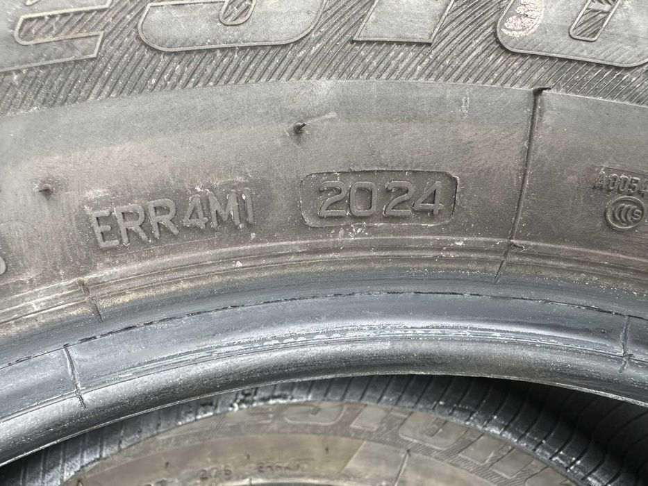 Шини Bridgestone Dueler H/P Sport 215/60 R17 96V
