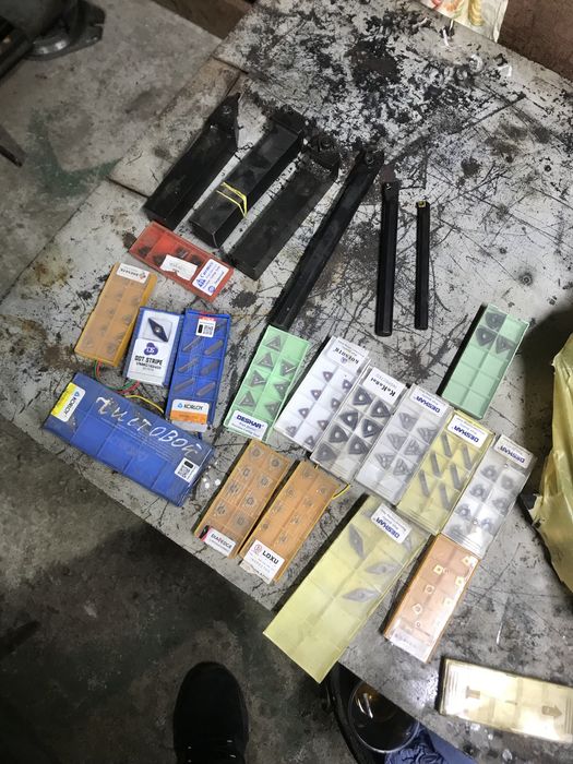 Токарные резцы.