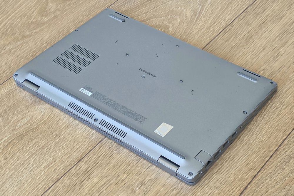 Laptop DELL Latitude 5420 Intel Core i5 8GB/256GB SSD , WIN 11 PRO