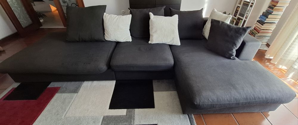 Sofá com chaise longue