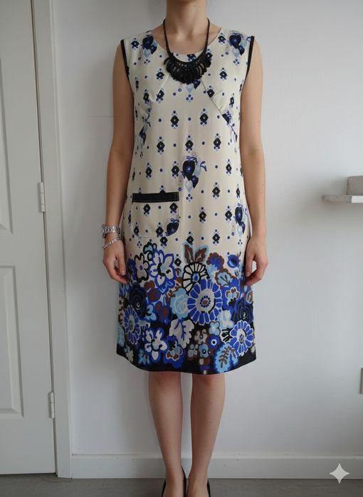 Vestido floral elegante - Tamanho M / L