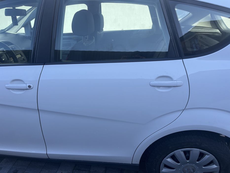 Двері seat altea дверка seat altea XL сеат альтеа толедо 3 tolledo 3