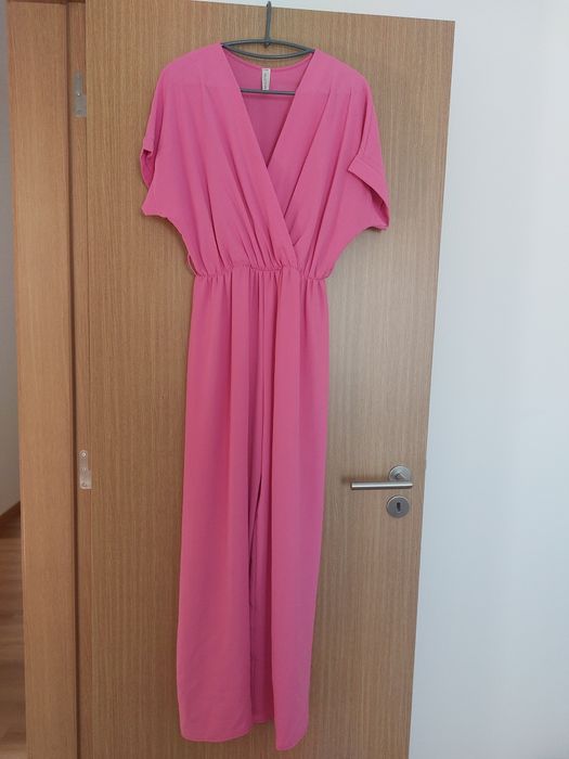Macacão rosa em viscose