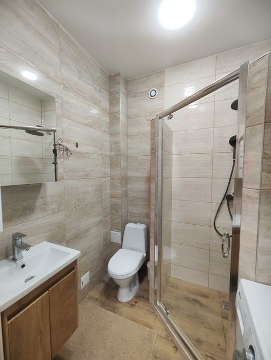 Продам 1 кімн. квартиру вул. С. Колоса буд 3  м. Васильківська  Ашан