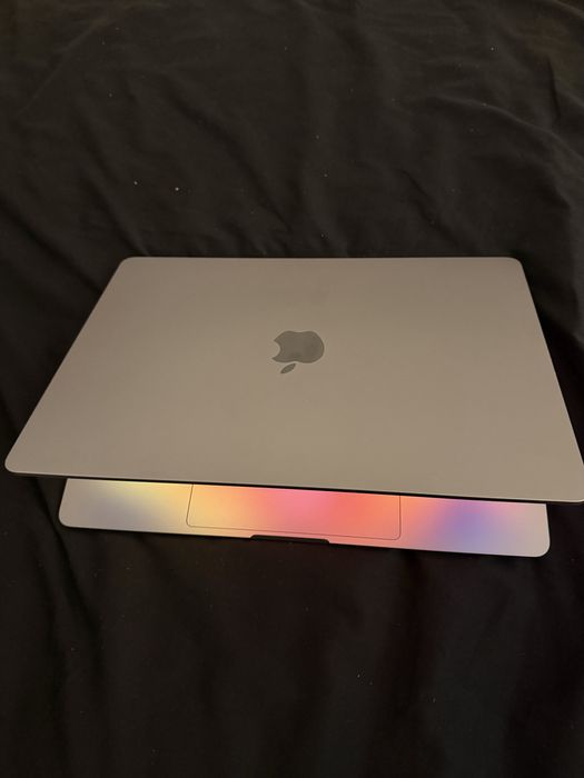 MacBook Air M3 15 8/256