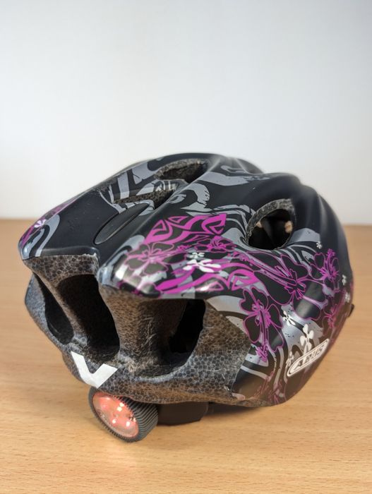 Шлем велосипедный женский ABUS