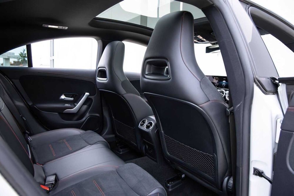 Mercedes-Benz CLA 250      2022