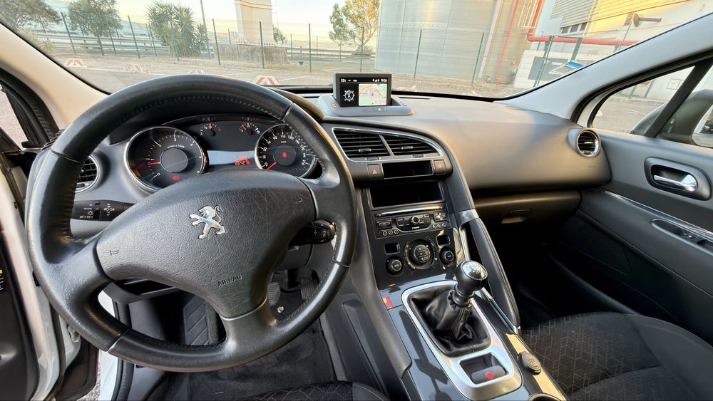 Peugeot 3008 BlueHdi 1.6 120cv Style