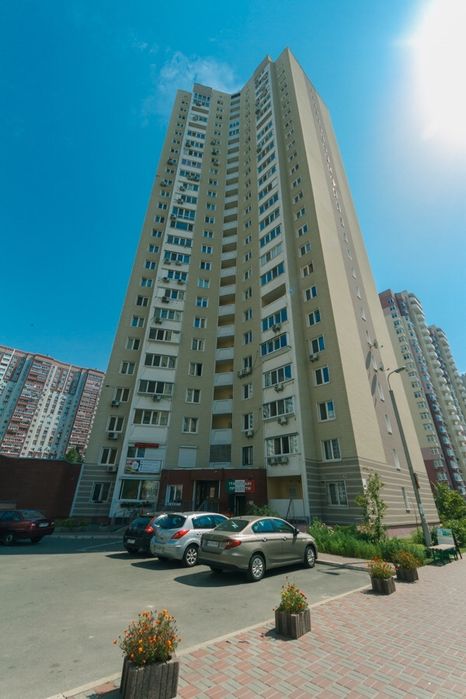 Посуточно.2комнатная.С видом на Днепр.Патриотика.Позняки-Осокорки.-16-555.biz.ua