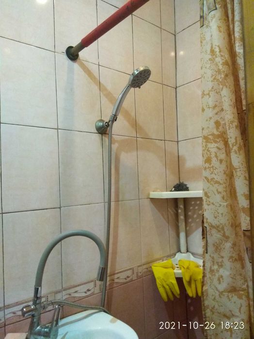 Продам частину будинку,недорого!