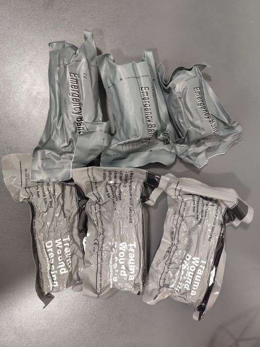 Бандажі 6 шт нові, 2 Оклюзійні наліпки в подарунок