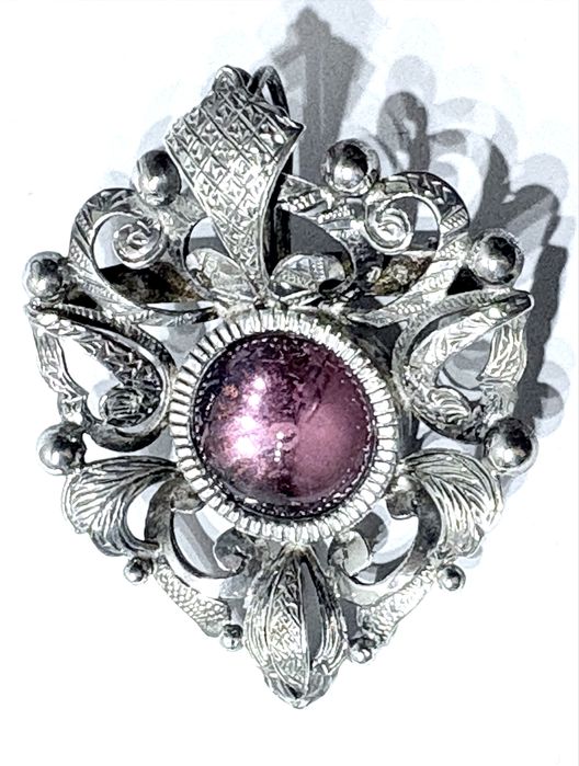 Magnífico antigo pendente / pregadeira em prata portuguesa Sec. XIX