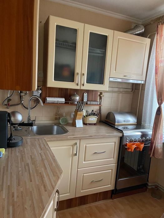 Квартира 3-кімнатна (район АТБ, стоматології дента люкс)