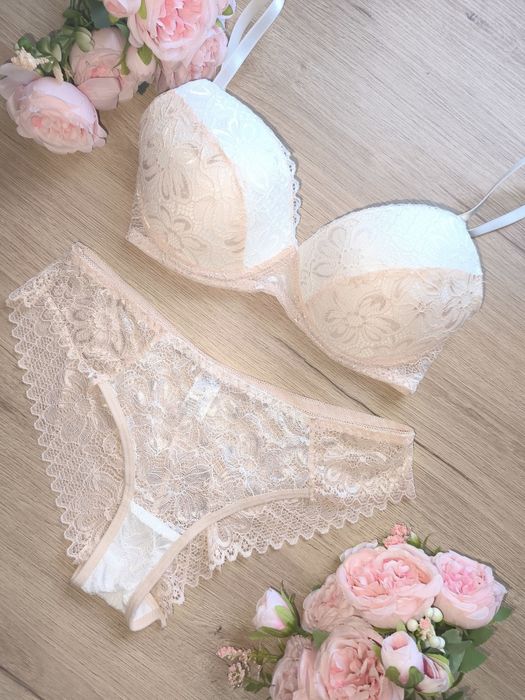 Elegancki zestaw bielizny koronkowej rozmiar 75b S biało beżowy nowy