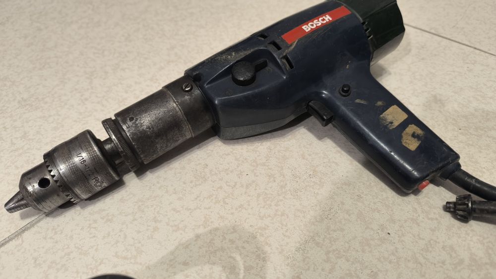 Berbequim da marca Bosch