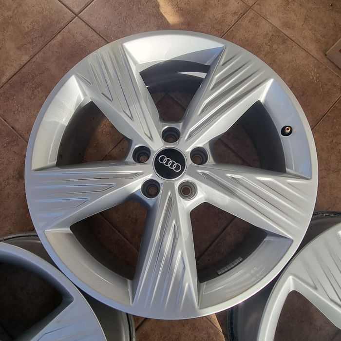 Диски Audi R19 5x112 8j ET45 ЦО66.5 оригінал