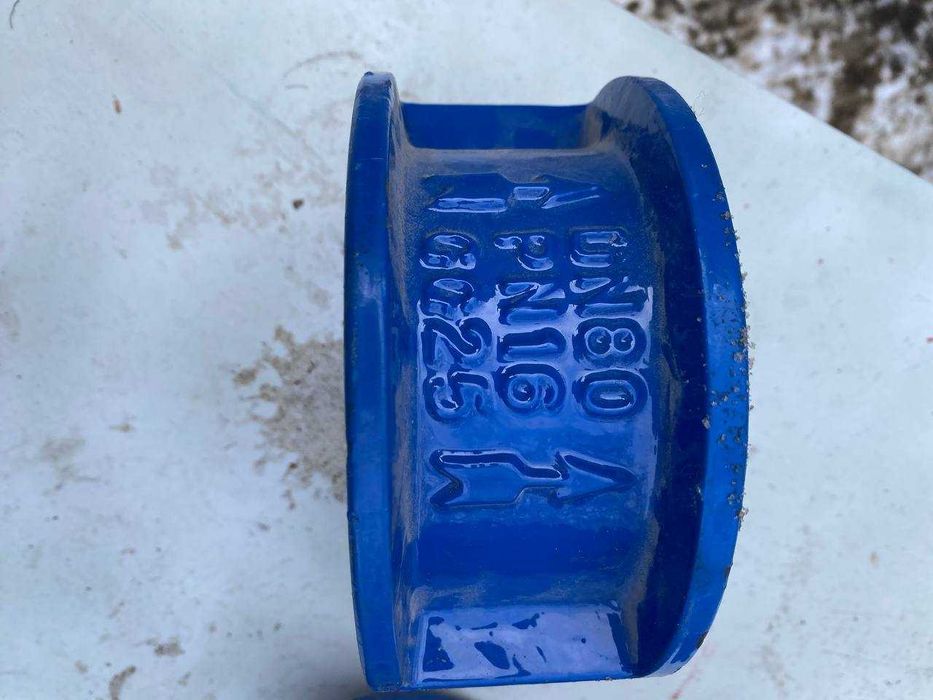 двухстворчатый меж фланцевый обратный клапан.