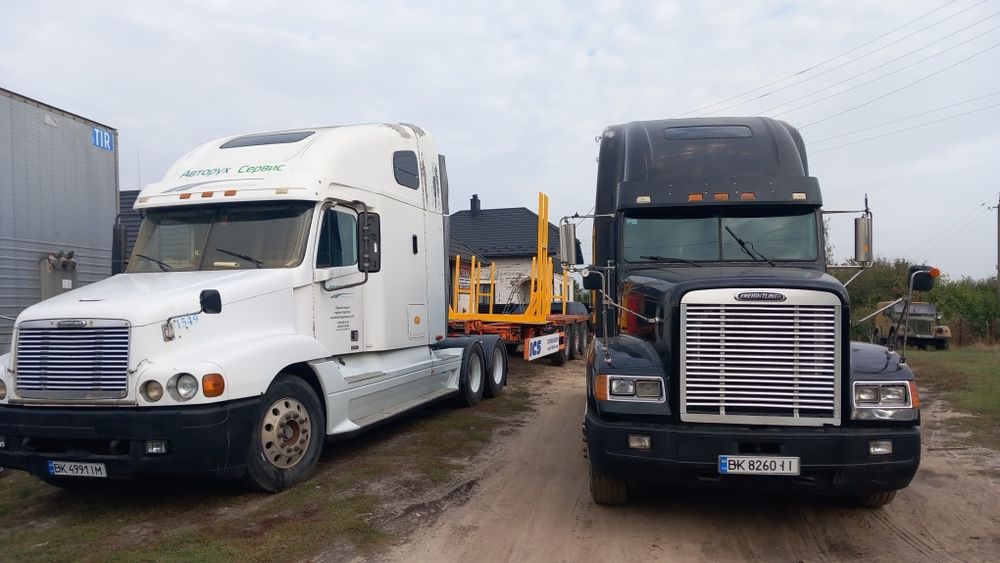 Американець  тягач фредлайнер 120