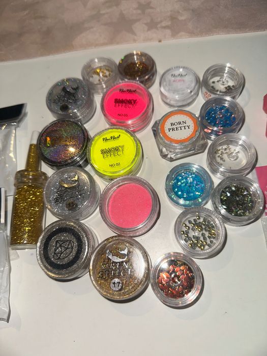 pyłki do paznokci Neonail Semilac pyłek syrenka brokat cekiny ćwieki