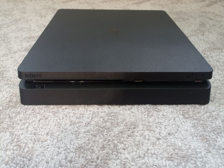 Playstation 4 Slim 1TB