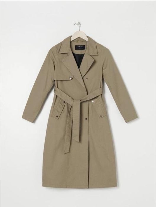 Бежевий тренч (плащ)