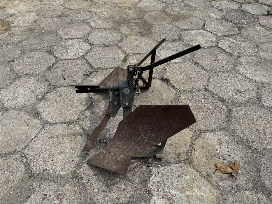 Pług obrotowy Fortschritt E930, E931 org DDR wysyłka