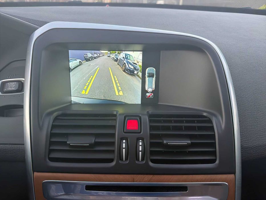 Volvo Xc60      2015