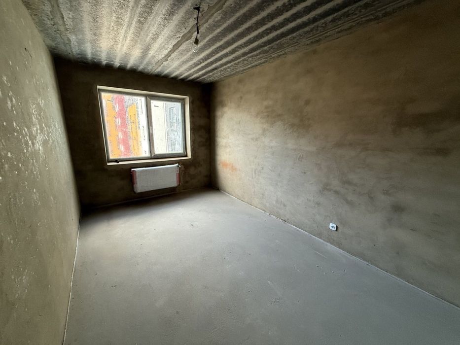 Продам 3 кімнатна квартира на Щасливому