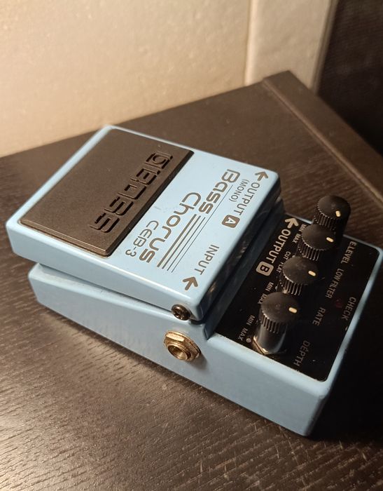 Boss Chorus CEB-3