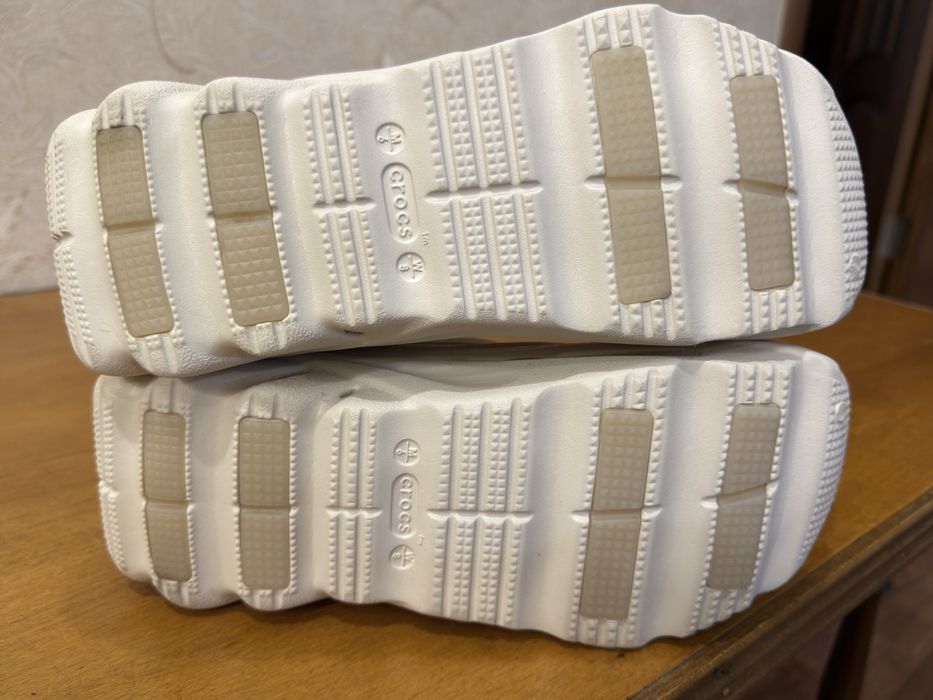 Мокасини Crocs жіночі