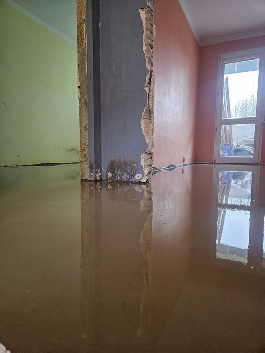 mikrocement, żywica epoksydowa, posadzki , remonty