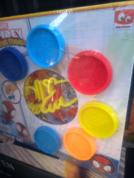 nowa ciastolina playdoh spiderman