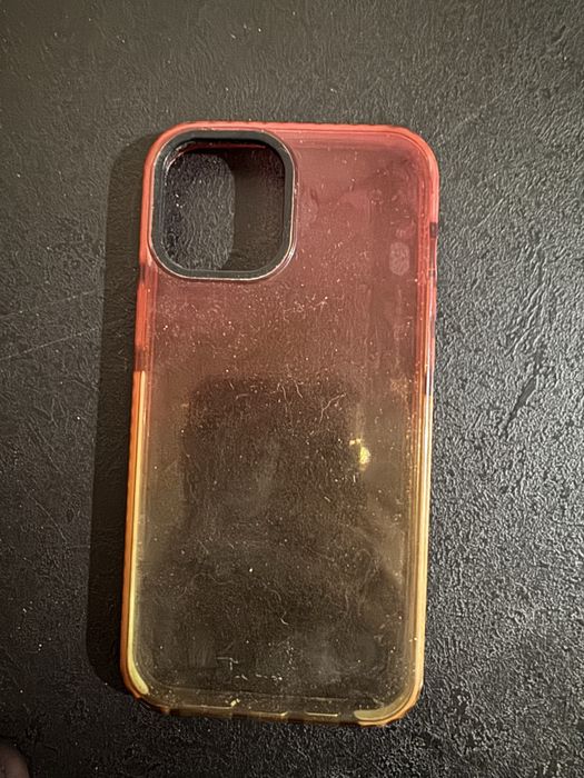 Віддам чохли на айфон 12ProMax