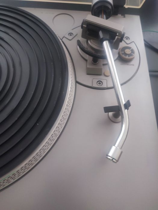 Gramofon Hitachi HT-354-Direct Drive