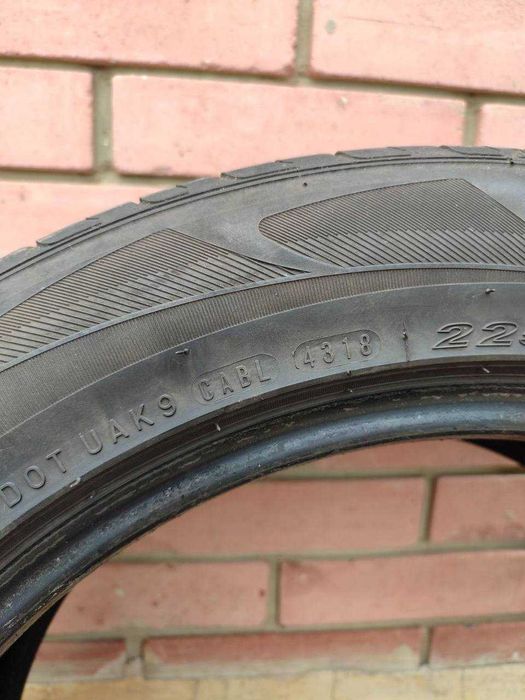 Літні шини Nexen Nfera R01 225/55 R18