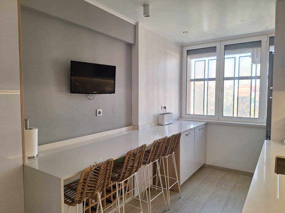 Arrenda-se Apartamento T3, com Box, na Quinta do Património em Sacavém