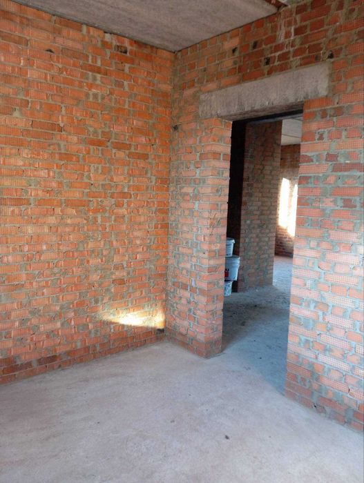 (5) Продам будинок в Селищі 8916