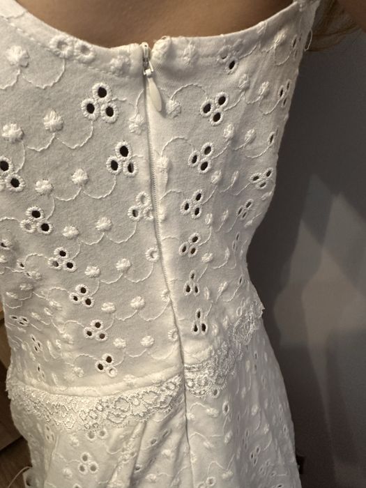 Elegancka sukienka ze spodenakmi