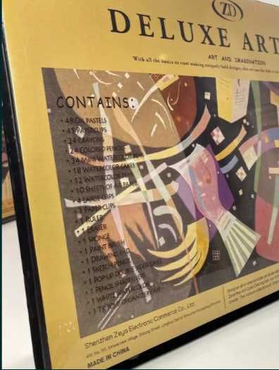 Набір для малювання Deluxe Art Set ZD, подарунок: 450 грн