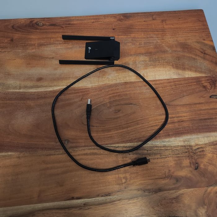 Продам интернет адаптер для пк модель: Archer t4u plus