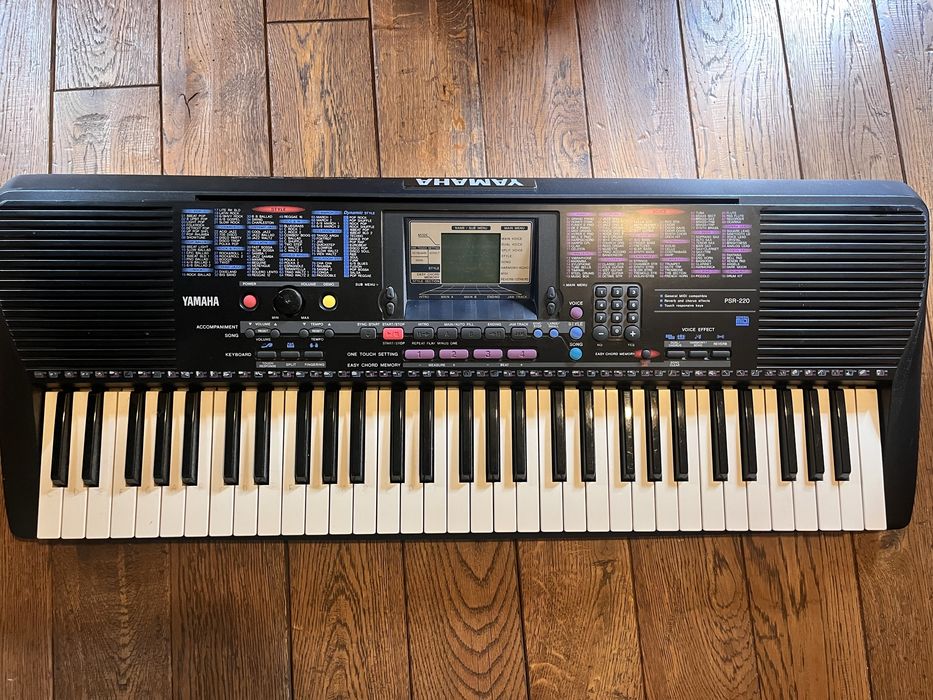 Keyboard Yamaha Portatone PSR-220