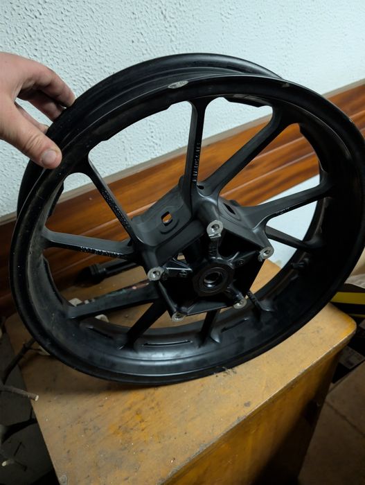 Roda mt07/ tracer 700/ car 700