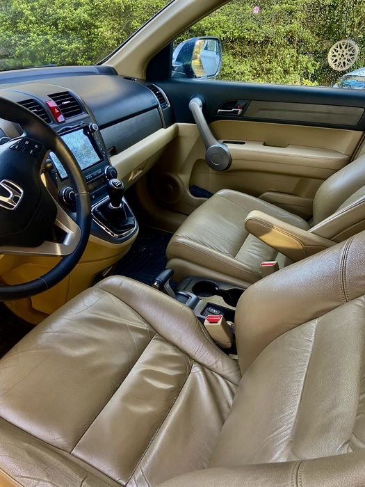 Honda crv 2.2 .poucos km. Excelente.