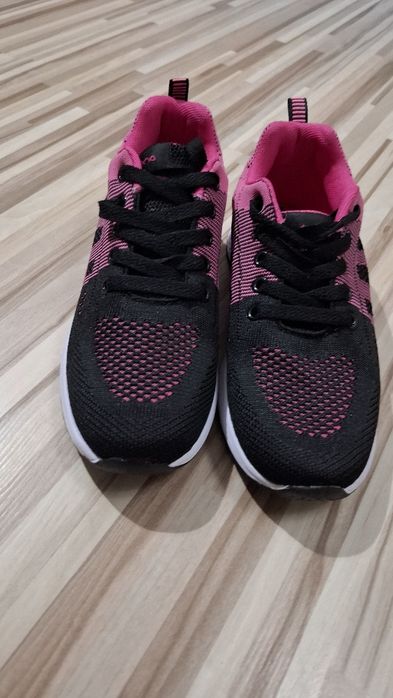 Nowe Buty sportowe  dziewczęce