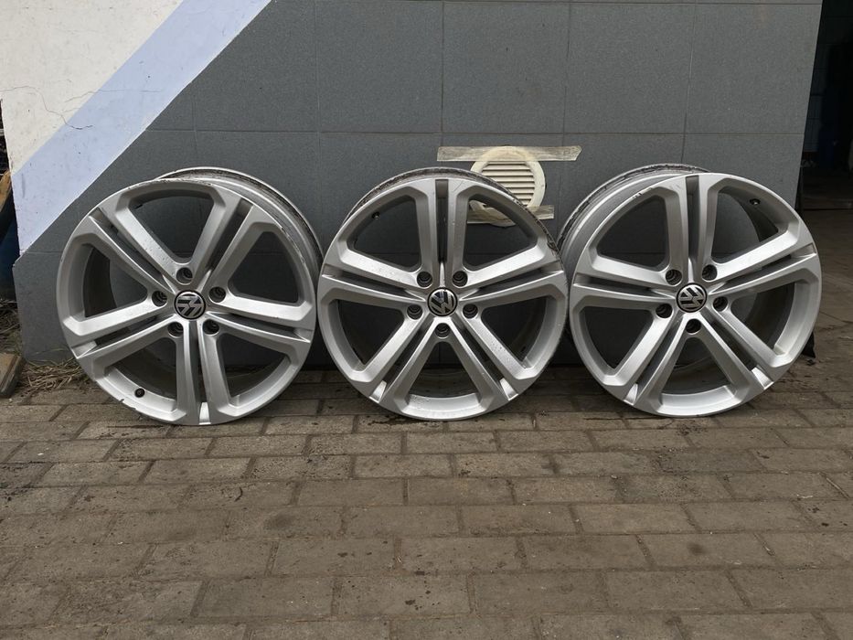 Диски Volkswagen Touareg R-Line  9*20 et57 5x130 R20